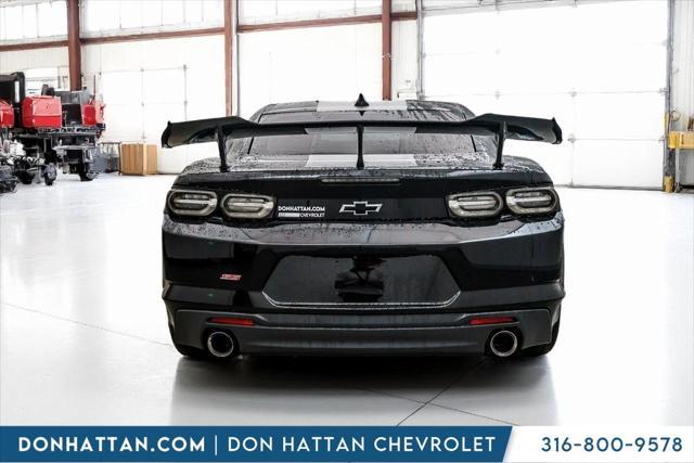 Photo of 2022 Black Chevrolet Camaro