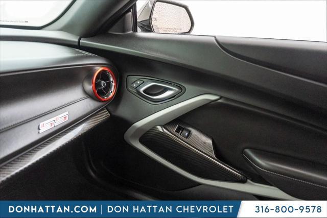 Photo of 2022 Black Chevrolet Camaro