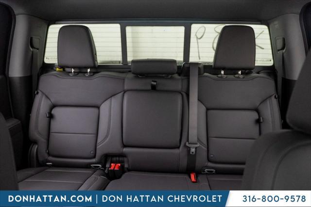 Photo of 2025 Summit White Chevrolet Silverado 1500