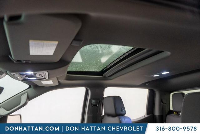 Photo of 2025 Summit White Chevrolet Silverado 1500
