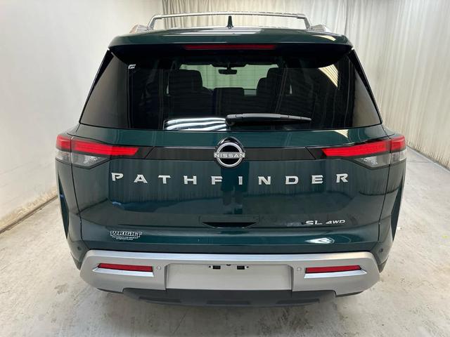 Photo of 2025 Obsidian Green Nissan Pathfinder