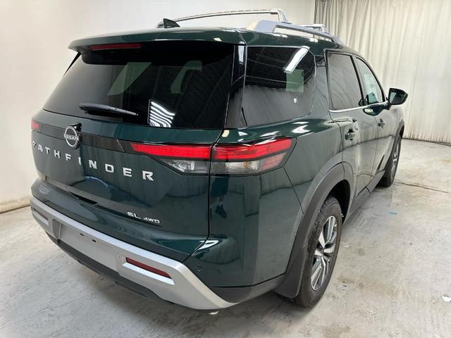 Photo of 2025 Obsidian Green Nissan Pathfinder