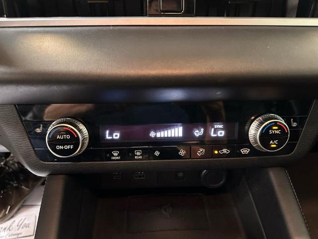 Photo of 2022 Alloy Silver Metallic Mitsubishi Outlander