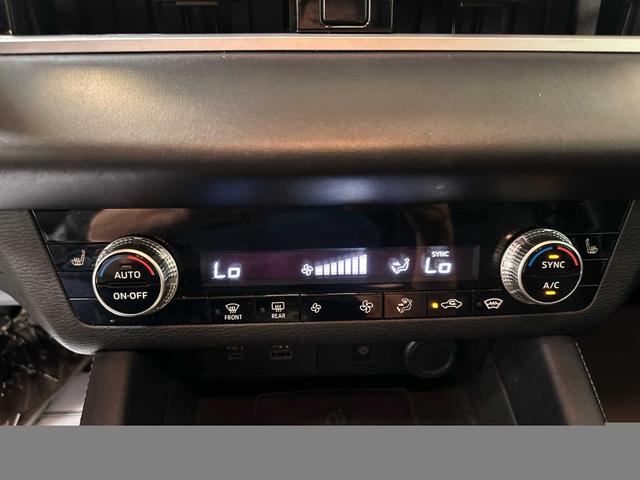 Photo of 2022 Alloy Silver Metallic Mitsubishi Outlander