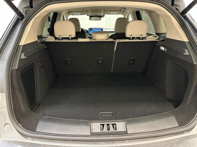 Photo of 2025 Metallic Lincoln Corsair