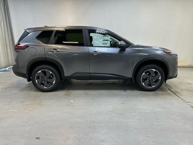 Photo of 2026 Gun Metallic Nissan Rogue