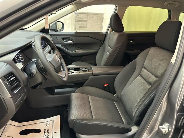 Photo of 2026 Gun Metallic Nissan Rogue