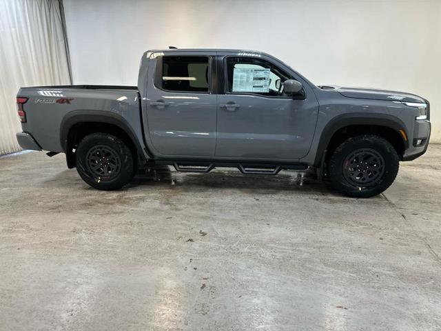 Photo of 2025 Boulder Gray Metallic Nissan Frontier