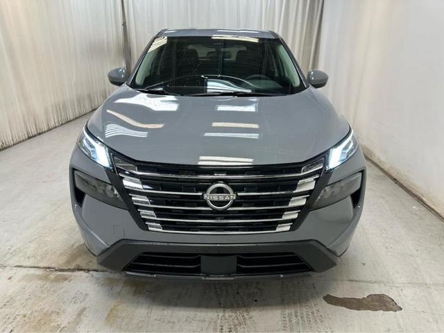 Photo of 2026 Boulder Gray Metallic Nissan Rogue