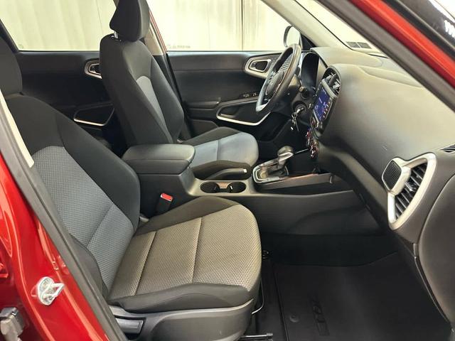 Photo of 2022 Mars Orange Kia Soul