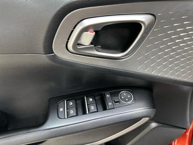 Photo of 2022 Mars Orange Kia Soul