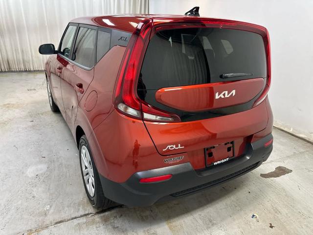 Photo of 2022 Mars Orange Kia Soul