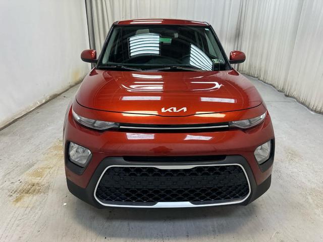 Photo of 2022 Mars Orange Kia Soul