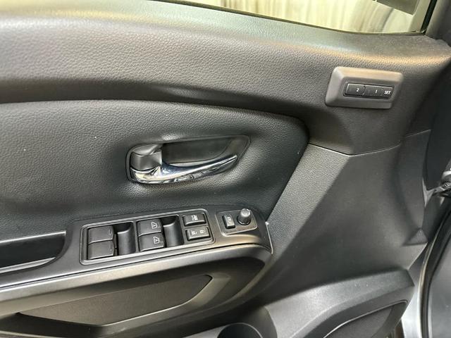 Photo of 2024 Gun Metallic Nissan Titan