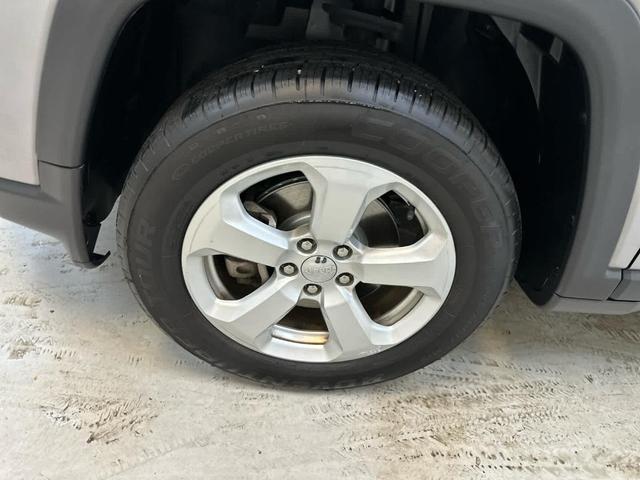 Photo of 2018 Billet Silver Metallic Clearcoat Jeep Compass