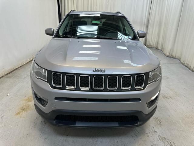Photo of 2018 Billet Silver Metallic Clearcoat Jeep Compass