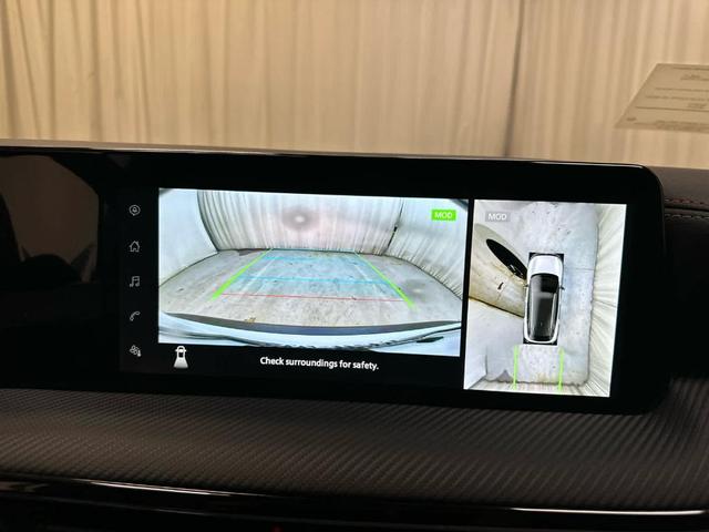 Photo of 2025 Aspen White Tri Nissan Kicks