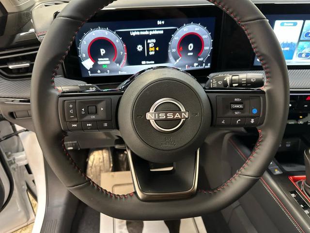 Photo of 2025 Aspen White Tri Nissan Kicks