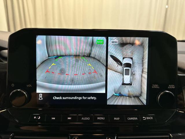 Photo of 2025 Everest White P Nissan Pathfinder