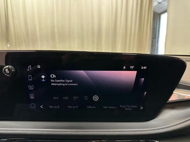 Photo of 2024 Ebony Twilight Metallic Buick Envista