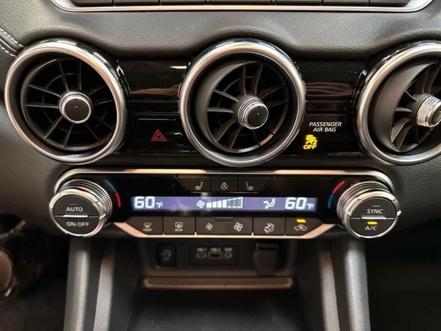 Photo of 2025 Black Nissan Sentra