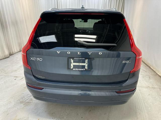Photo of 2023 Denim Blue Metallic Volvo XC90