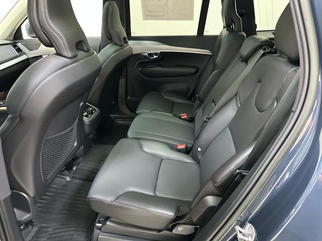 Photo of 2023 Denim Blue Metallic Volvo XC90