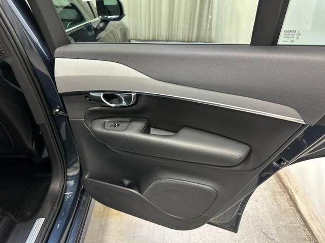 Photo of 2023 Denim Blue Metallic Volvo XC90