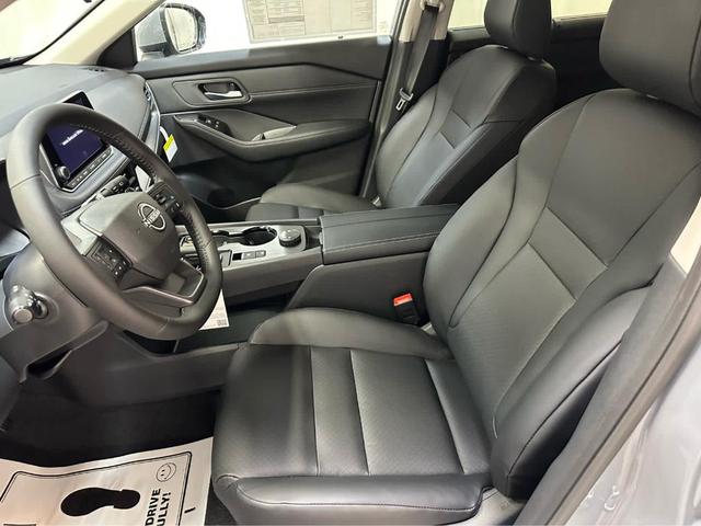 Photo of 2026 Boulder Gray Metallic Nissan Rogue