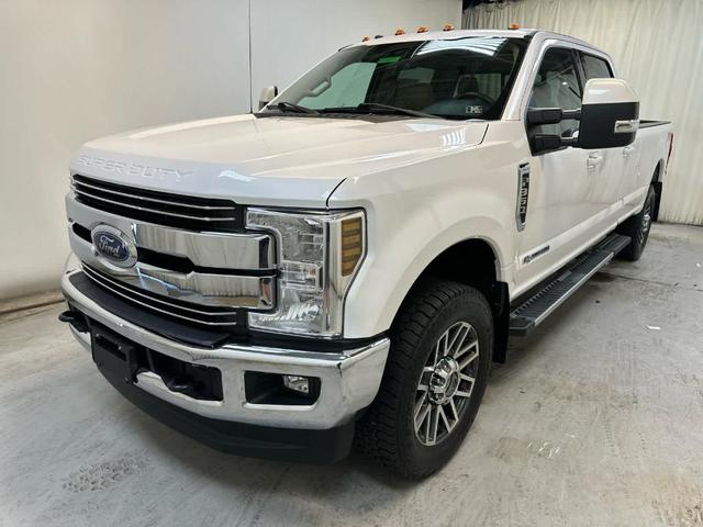 Photo of 2018 White Platinum Tri-Coat Metallic Ford F-350