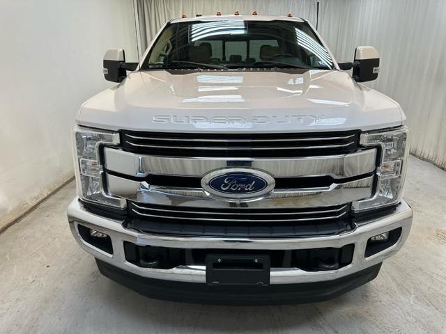 Photo of 2018 White Platinum Tri-Coat Metallic Ford F-350