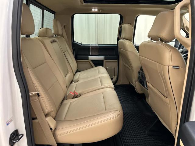 Photo of 2018 White Platinum Tri-Coat Metallic Ford F-350