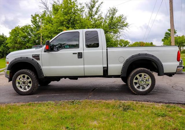 Photo of 2008 Oxford White Clearcoat Ford F-350