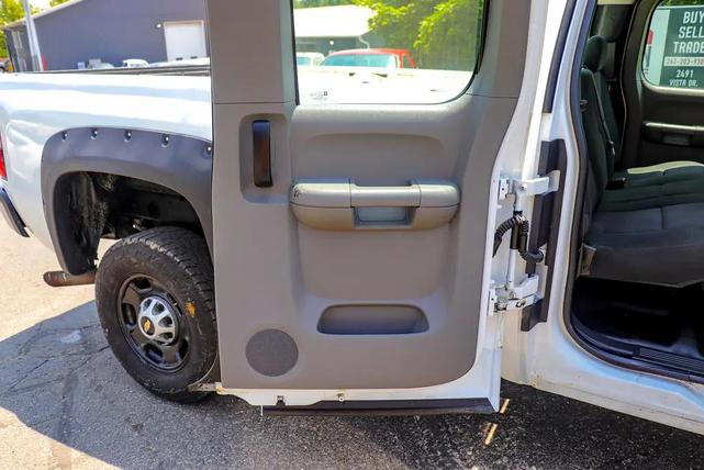Photo of 2013 Summit White Chevrolet Silverado 2500
