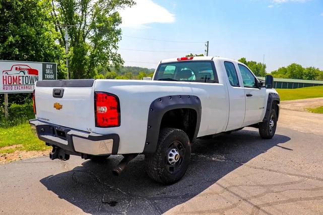 Photo of 2013 Summit White Chevrolet Silverado 2500