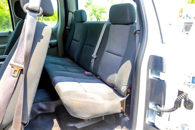 Photo of 2013 Summit White Chevrolet Silverado 2500
