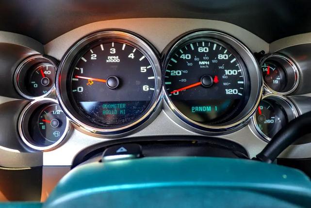 Photo of 2013 Summit White Chevrolet Silverado 2500