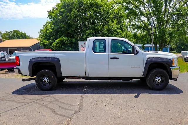 Photo of 2013 Summit White Chevrolet Silverado 2500