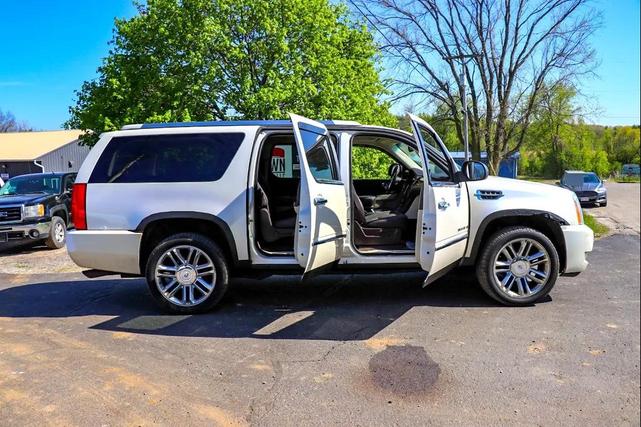 Photo of 2011 Pearl White Cadillac Escalade ESV