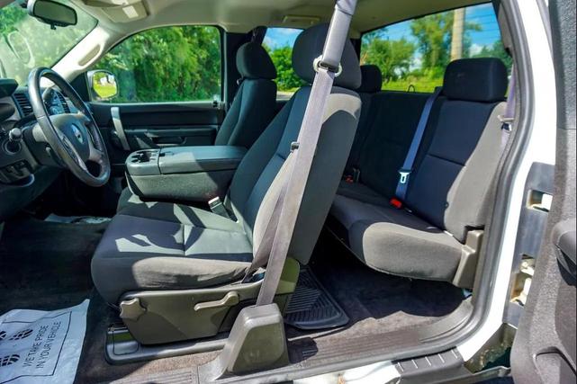 Photo of 2011 Summit White GMC Sierra 1500