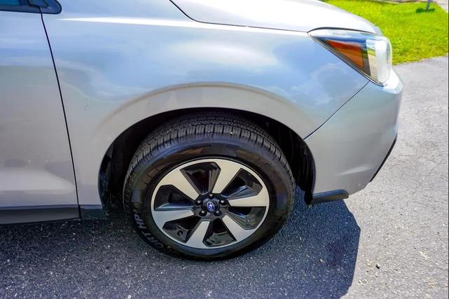 Photo of 2017 Ice Silver Metallic Subaru Forester