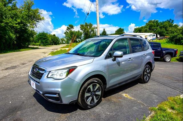 Photo of 2017 Ice Silver Metallic Subaru Forester
