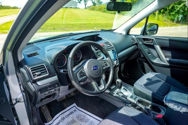 Photo of 2017 Ice Silver Metallic Subaru Forester