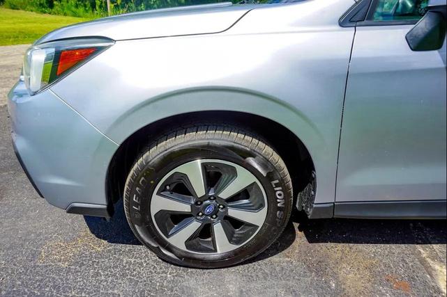Photo of 2017 Ice Silver Metallic Subaru Forester