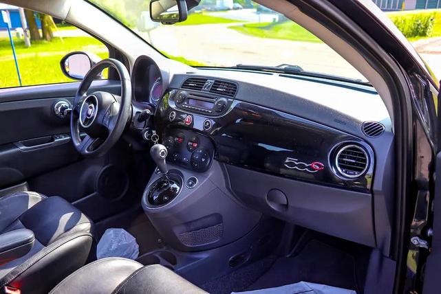 Photo of 2012 Nero (Black) FIAT 500