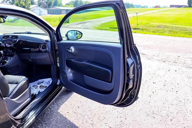 Photo of 2012 Nero (Black) FIAT 500