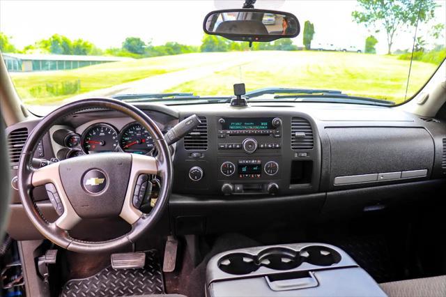 Photo of 2011 Blue Chevrolet Silverado 1500