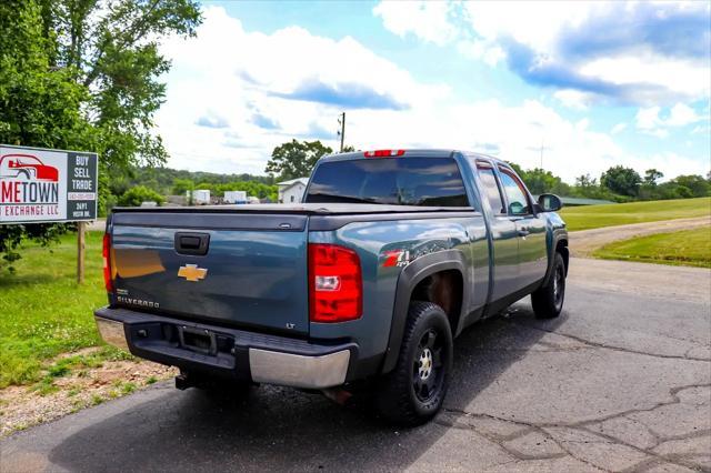 Photo of 2011 Blue Chevrolet Silverado 1500