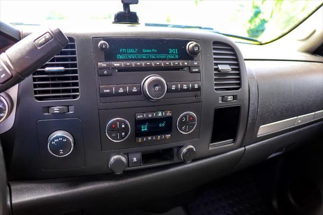 Photo of 2011 Blue Chevrolet Silverado 1500
