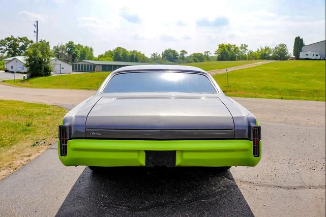 Photo of 1970 Silver Chevrolet Monte Carlo